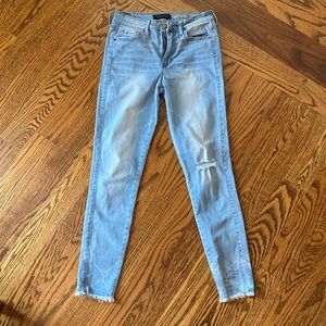 light wash high rise skinny jeans